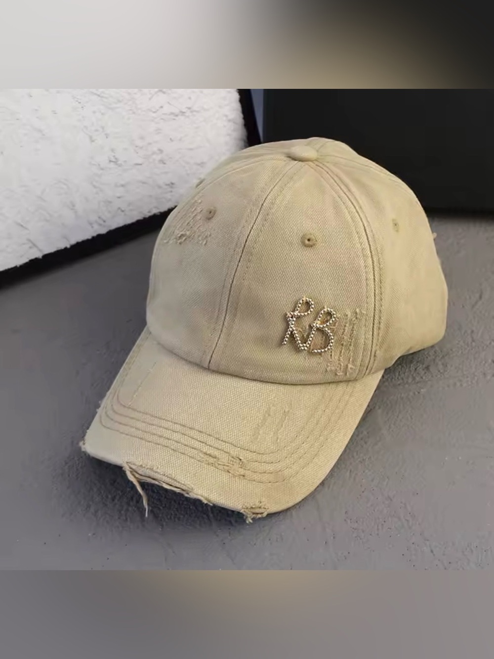 New Arrivals! Fashion Distressed Tan Baseball Cap with RB Logo